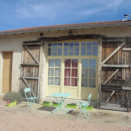 Charmante Maison Renovee, 4-5 Pers., Jardin Clos, Pres De Charroux Et Ebreuil. Draps Inclus, Animaux Ok - Fr-1-489-181 Vakantiehuis *