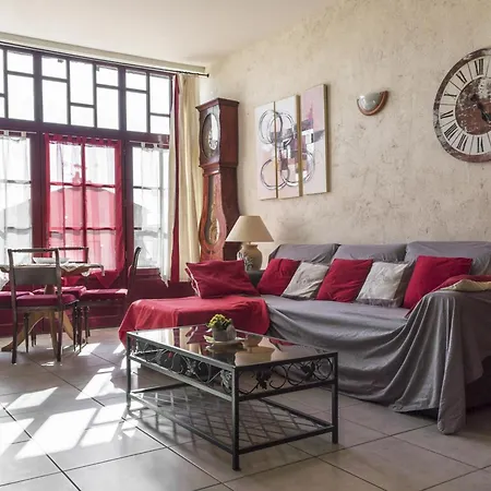 Vakantiehuis Charmante Maison Renovee, 4-5 Pers., Jardin Clos, Pres De Charroux Et Ebreuil. Draps Inclus, Animaux Ok - Fr-1-489-181